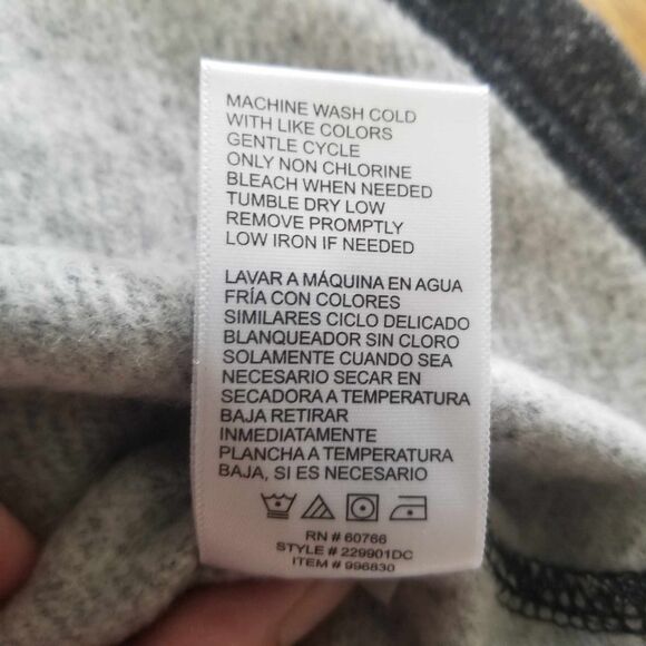 NWT Men's Tommy Bahama sweater, size Large - Picture 4 of 9